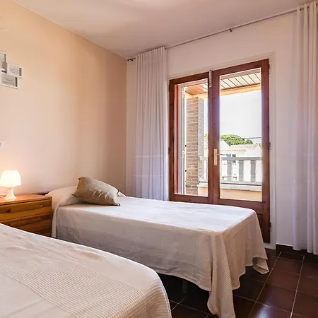 Holiday home Casa Familiar Con Piscina Privada, Aire Acondicionado Y Cerca De La Playa - Es-325-33 *