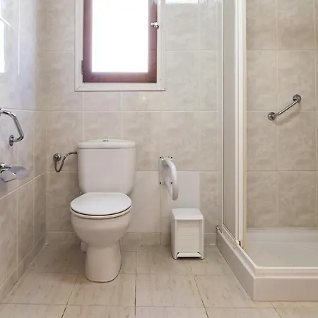 Casa Familiar Con Piscina Privada, Aire Acondicionado Y Cerca De La Playa - Es-325-33 Nyaraló *