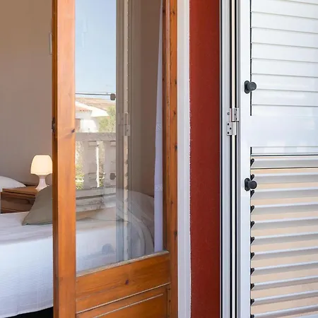 Casa Familiar Con Piscina Privada, Aire Acondicionado Y Cerca De La Playa - Es-325-33 Torroella De Montgri